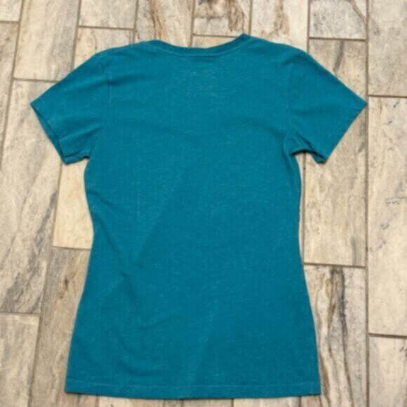 NEW Nike women's small Slim Fit Dri-Fit v-neck blue t-shirt - Picture 5 of 5